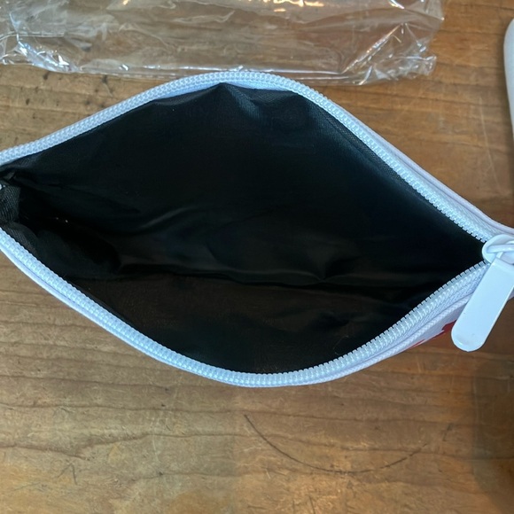 Munich souvenir pencil case  / makeup / jewelry bag White Pouch - Picture 8 of 8